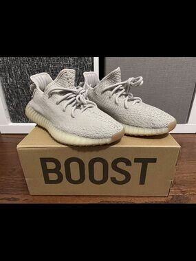 Yeezy Boost 350 V2 Light Grey Cream